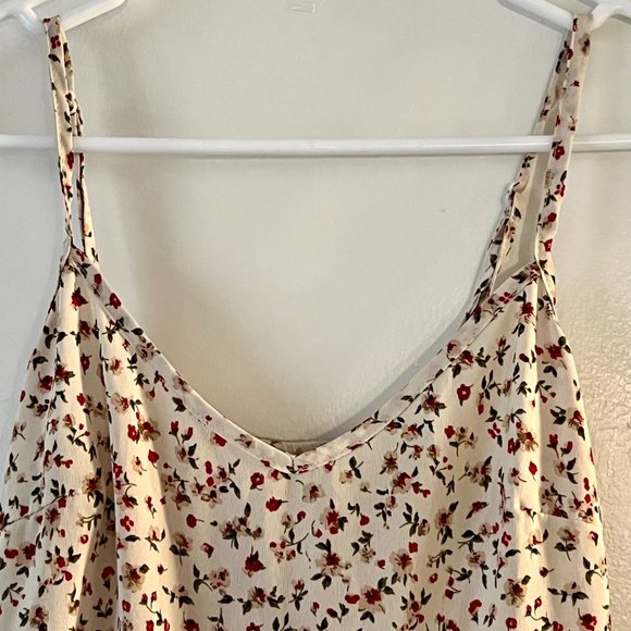 Floral Ruffle Dress - Picture 4 of 9